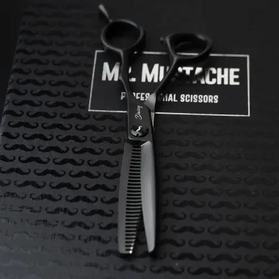 Efilační nůžky MR. MUSTACHE Noir Daisy 5,5"